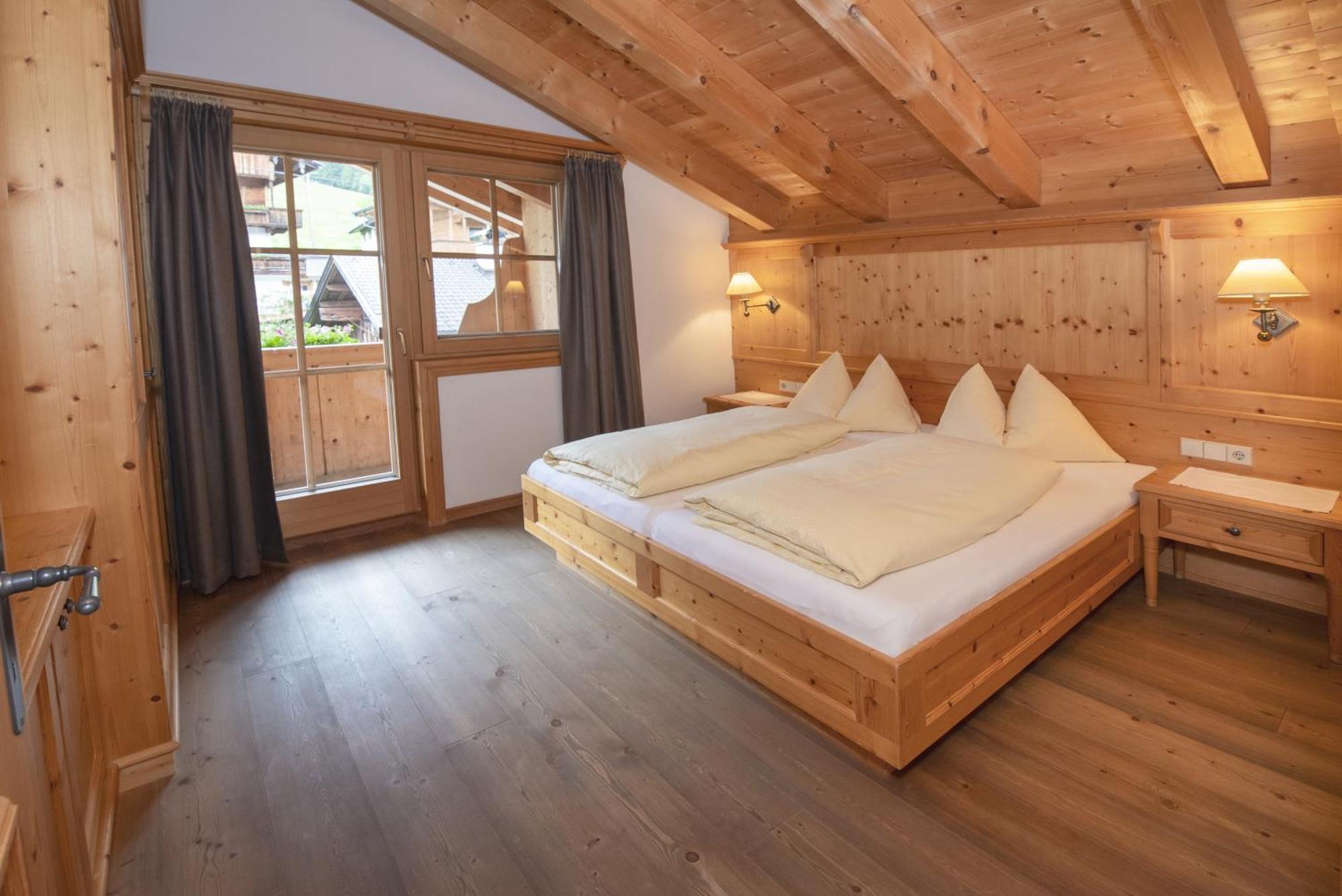 Gastehaus Larch Country house *