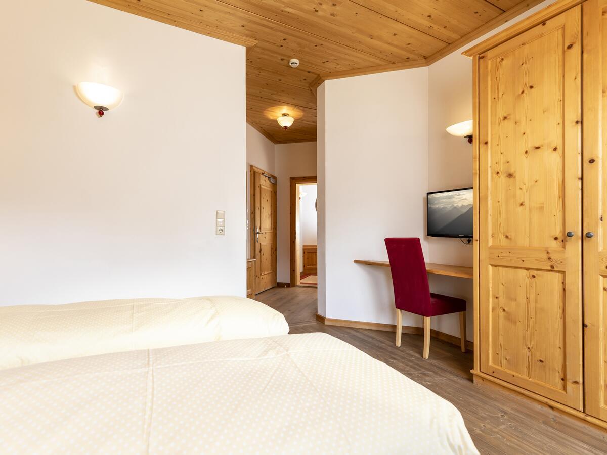 Gastehaus Larch Country house